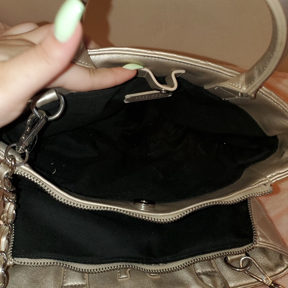 Handbag - Picture 3 of 5